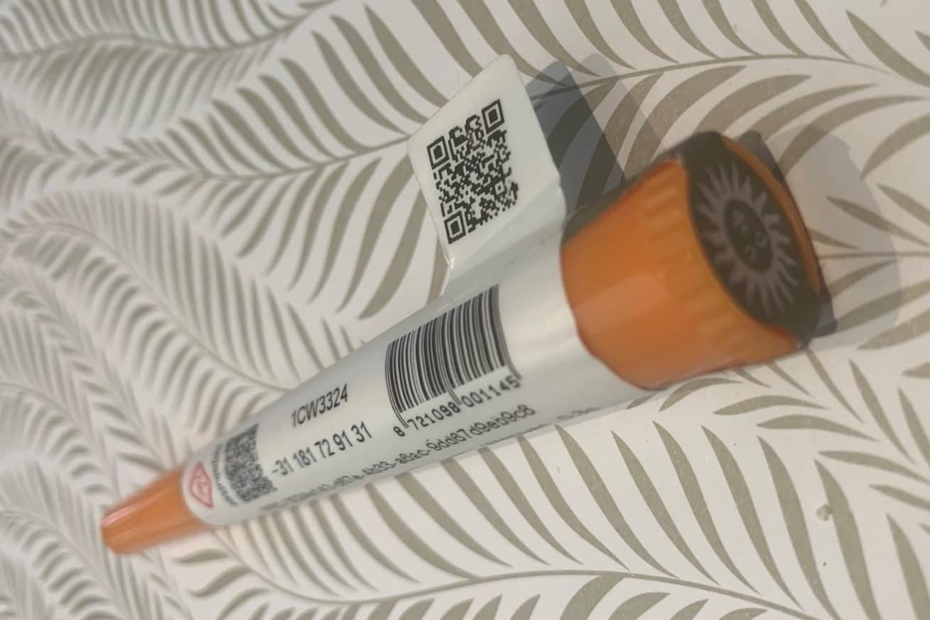 Een product in het Experiment gesloten coffeeshopketen met een track en trace-code