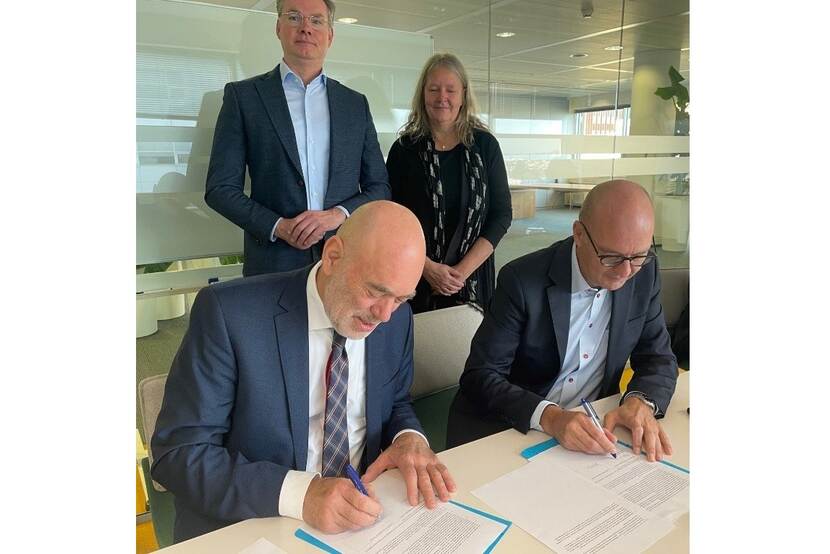 Het officiële moment van de ondertekening